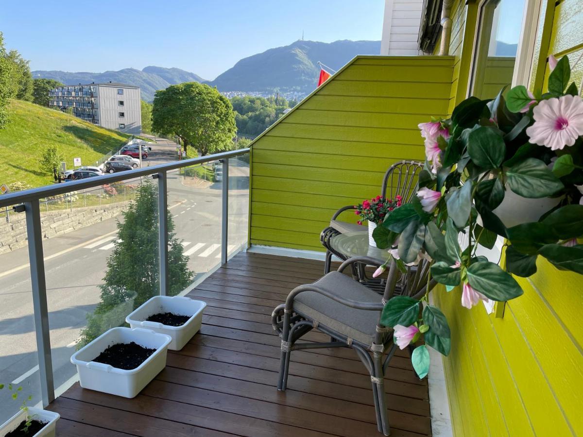 3 Sleeping Rooms For 82M2 Which Direct Traffic To Airport And City Center Bergen Exteriér fotografie