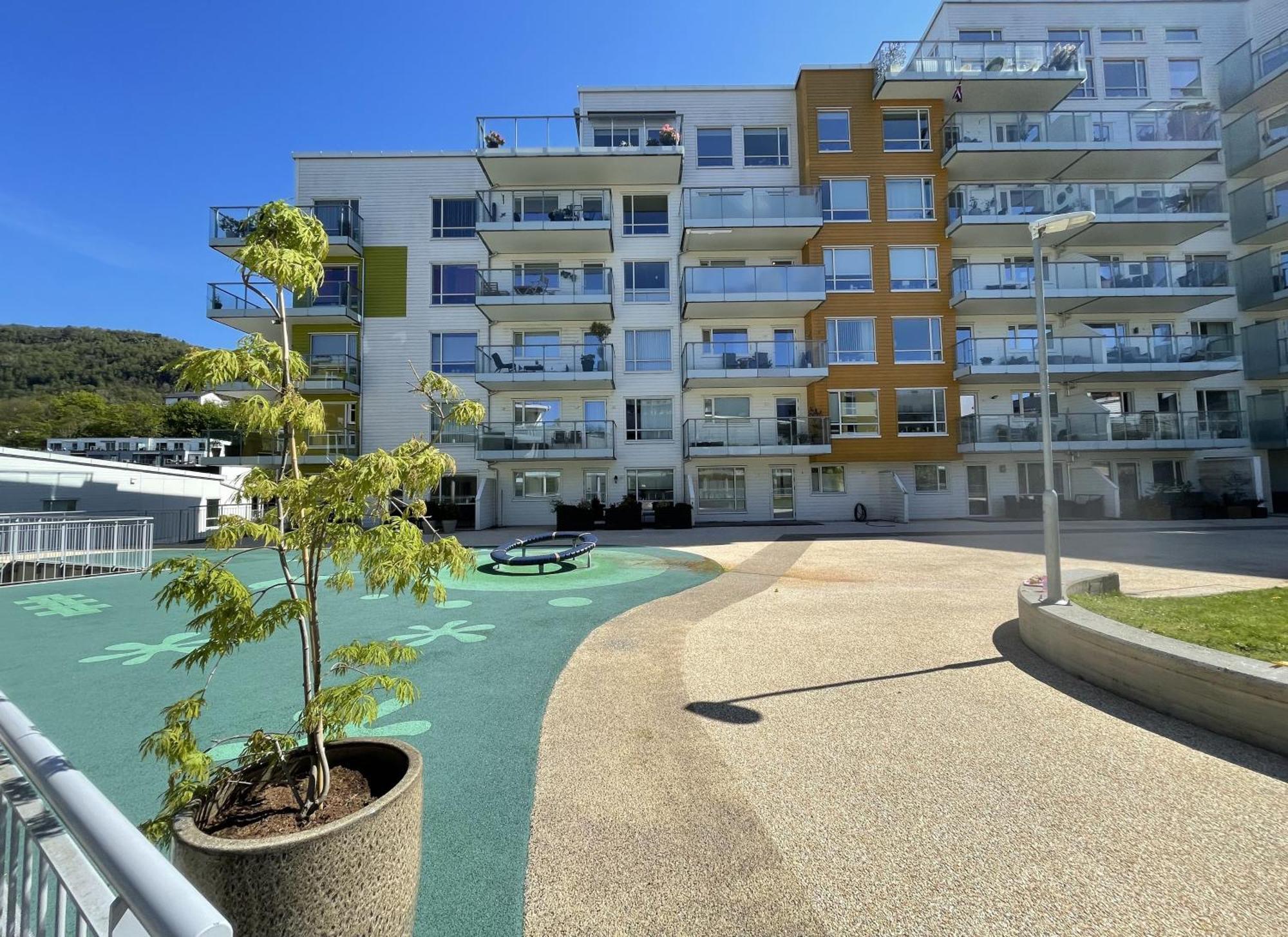 3 Sleeping Rooms For 82M2 Which Direct Traffic To Airport And City Center Bergen Exteriér fotografie